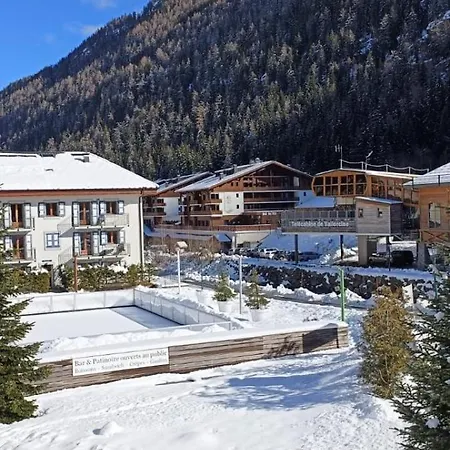 Lejlighed Confort Cosy, Piscine Et Au Pied Du Montblanc